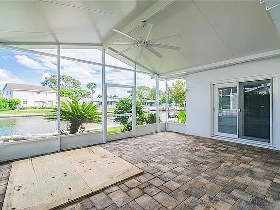 5th image of 8723 Elmwood Ln