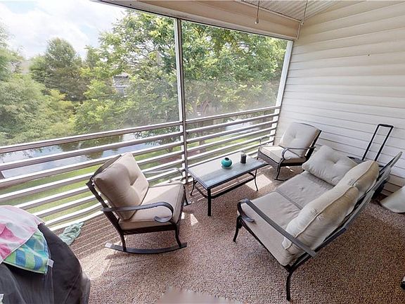 4th image of 6029 Lk Point Dr APT 206