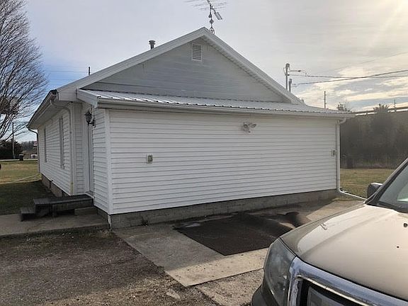 4th image of 3022 Union Pike