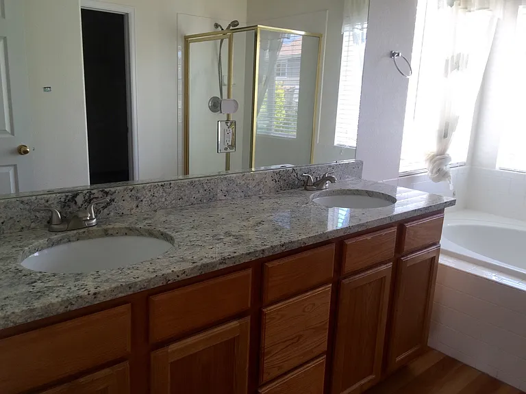 11075 Valleybrook Cir — Photo 27