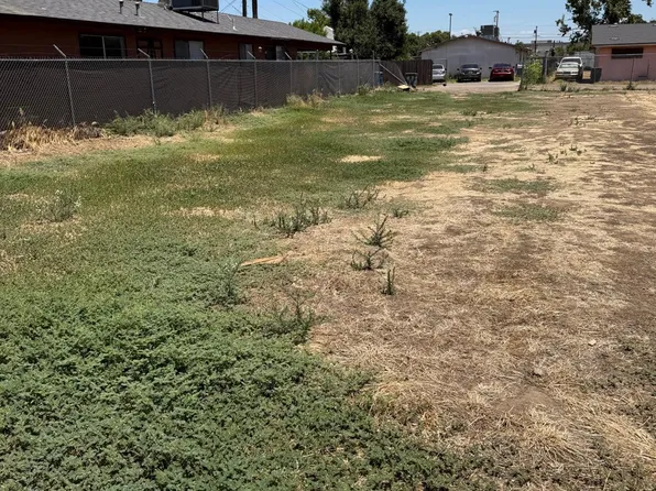266 N Effie St, Fresno, CA 93701