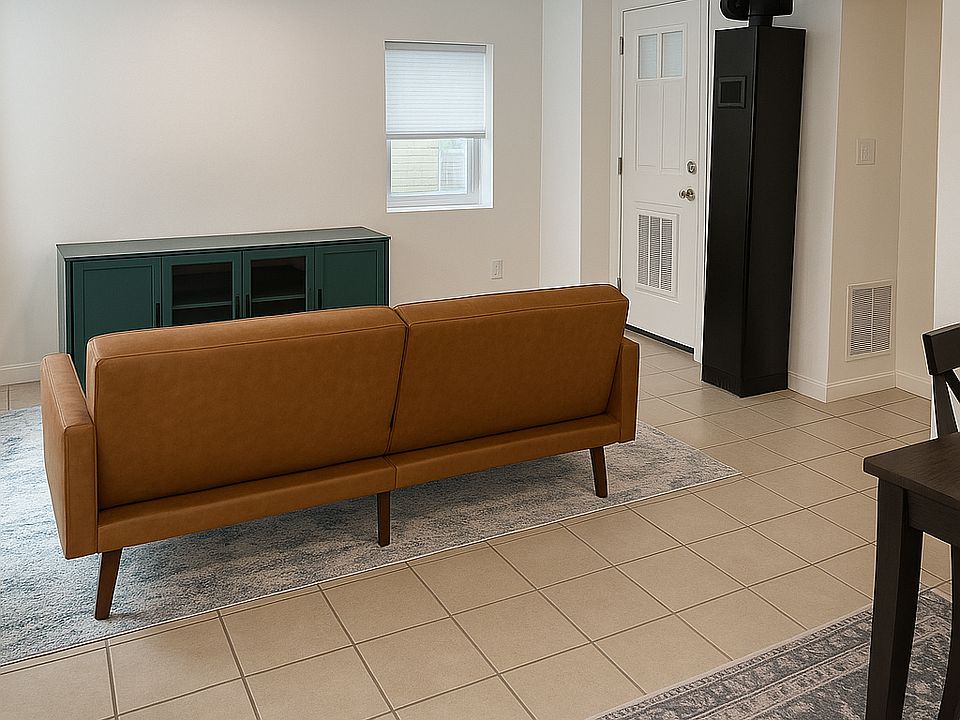 1st image of 2710 N Lawndale Ave #G