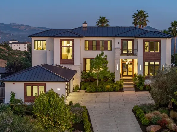 2240 Newgate Court, Santa Rosa, CA 95404