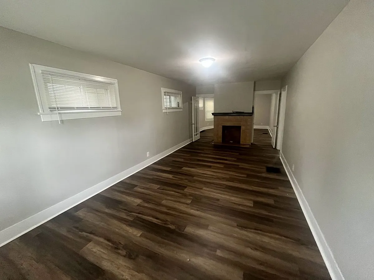 Building Photo - 836 S 41st St