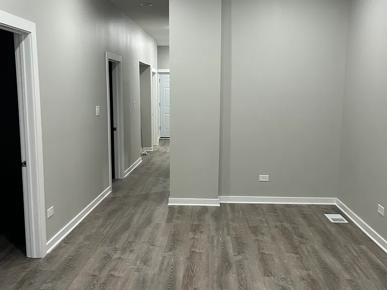 4330 S Rockwell St #1 — Photo 2