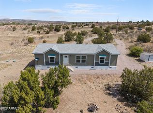 24325 N Angel Way, Paulden, AZ 86334