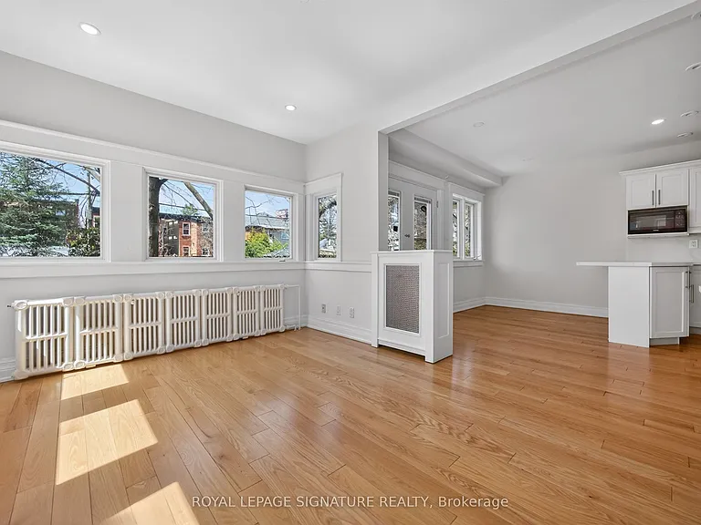 426 Armadale Ave — Photo 12
