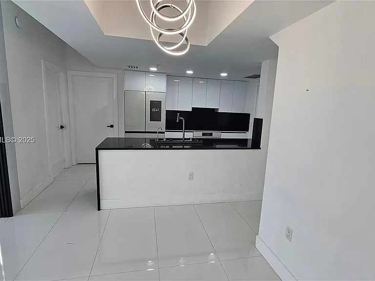 1861 NW North River Dr #11 — Photo 39