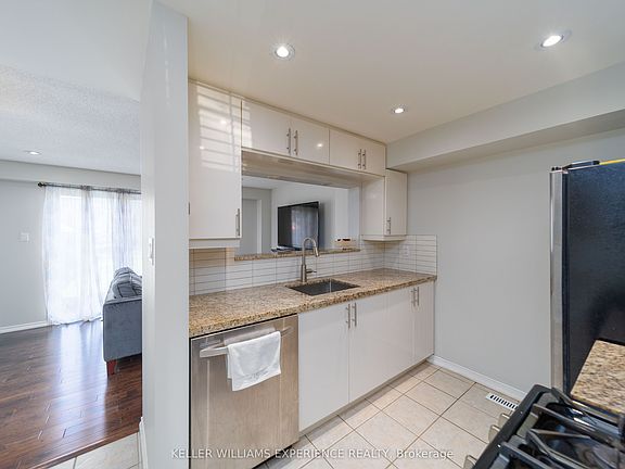 5th image of 12 Monarchy St