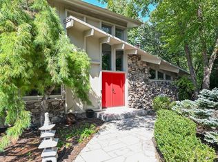 9484 N Fairway DRIVE, Bayside, WI 53217