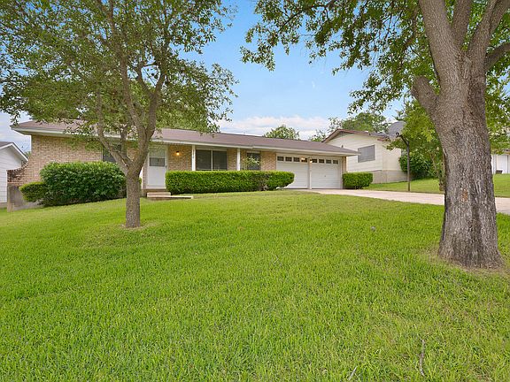 4th image of 3918 Killarney Dr