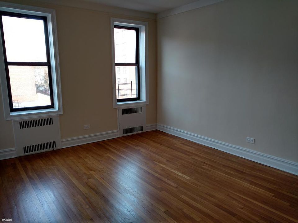 2nd image of 6812 Yellowstone Blvd APT 5K