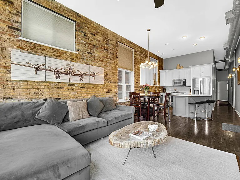 1454 W Fullerton Ave #2 — Photo 7