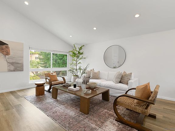 5th image of 156 Cerro St