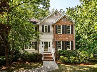 5521 Pebble Garden Ct, Greensboro, NC 27407