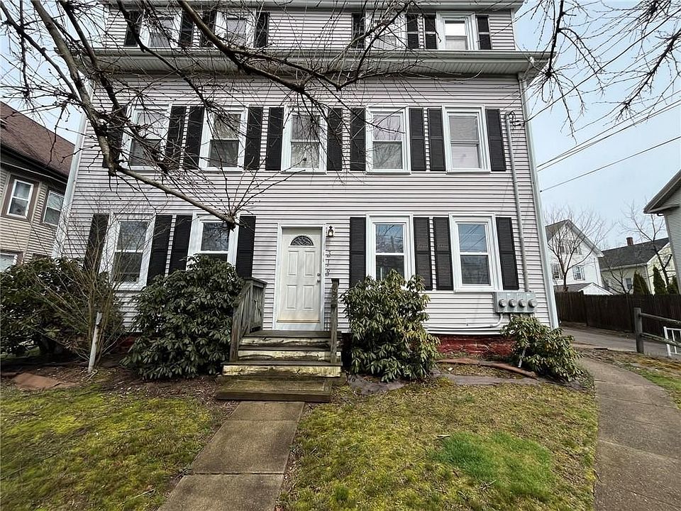1st image of 318 Elm St #1
