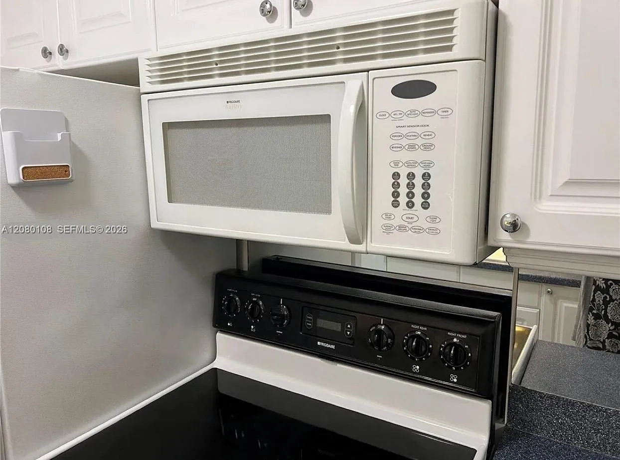 500 Layne Blvd — Photo 4