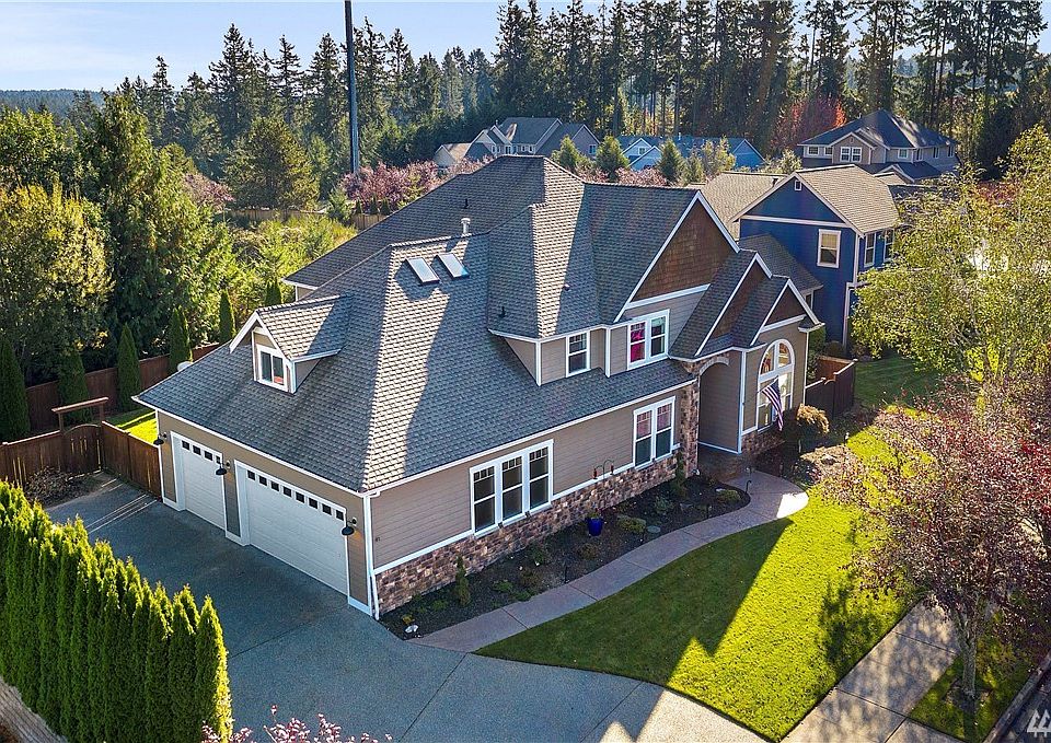 1st image of 11207 65th Ave NW