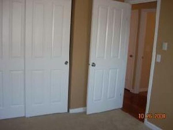 4th image of 1502 N Steele St APT D