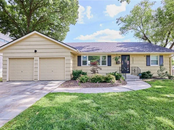 9427 Mackey St, Overland Park, KS 66212
