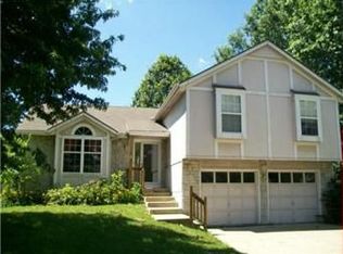 705 Kenneth Ln, Belton, MO 64012