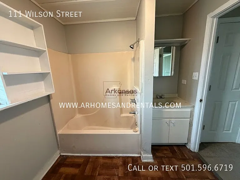 111 Wilson St — Photo 7