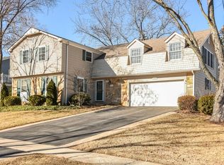 1016 Whitehall Dr, Buffalo Grove, IL 60089