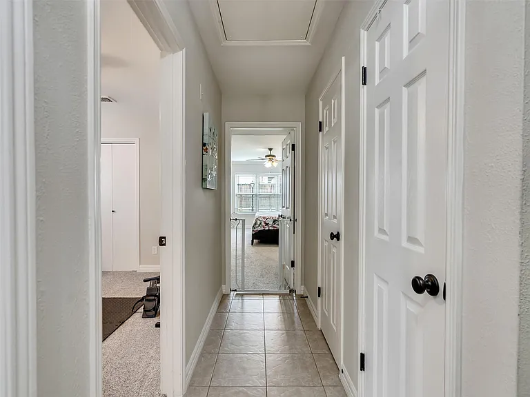 2811 Quincannon Ln — Photo 21