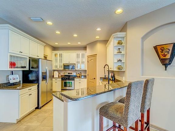 5th image of 7524 Surrey Pines Dr