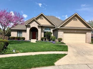 308 Creekbend Ln, Indianapolis, IN