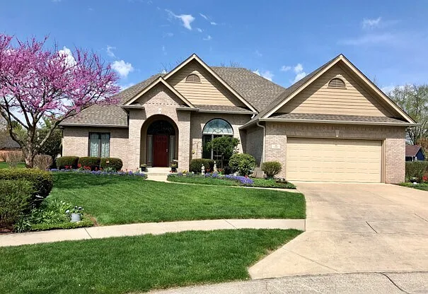 308 Creekbend Ln photo 1