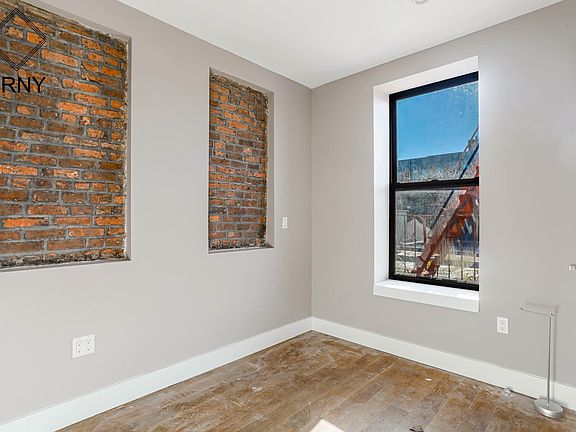 2nd image of 437 Throop Ave APT 3L