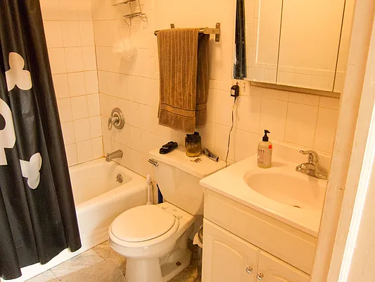 Rented by Safeguard Realty Management | media 6