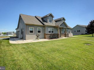702 Southwood Dr, Shippensburg, PA 17257