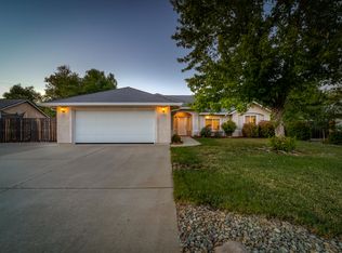 2740 Garnet Ct, Redding, CA 96001