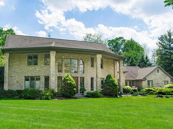 F 561 Laurel Ridge007-Edit