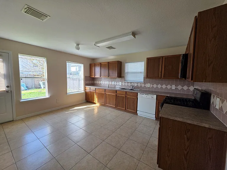 15127 Blue Creek Ranch Dr — Photo 15