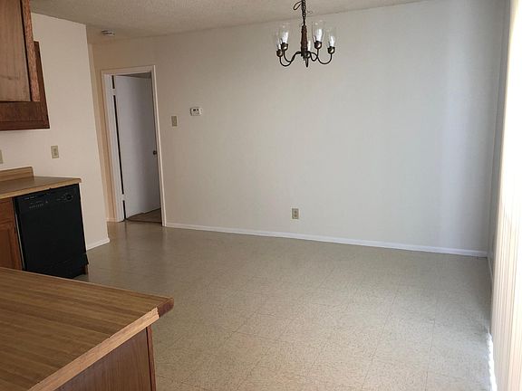 Dining Area of kitchen. Tenant's refrigerator will go to the right of the dishwasher.