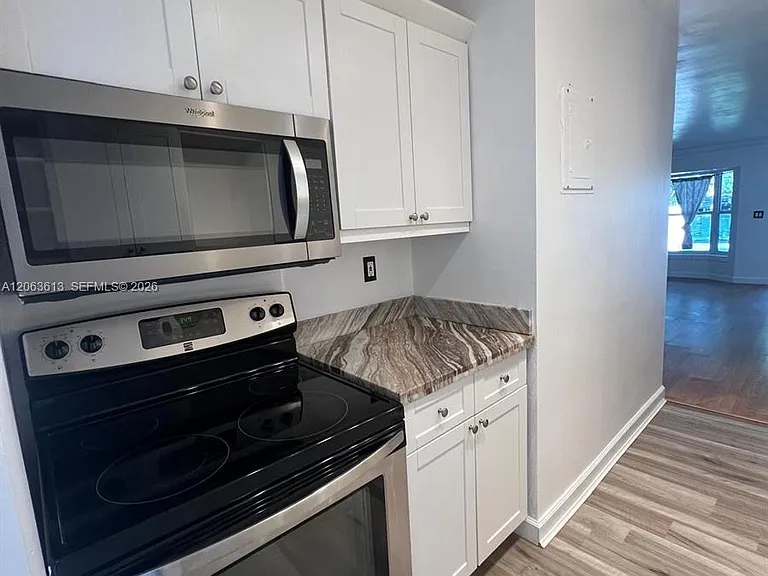 4517 NE 21st Ave #2 — Photo 3