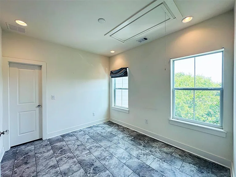 2716 Halcyon Dr #38 — Photo 7