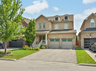 16 McKenzie Way, Bradford West Gwillimbury, ON
