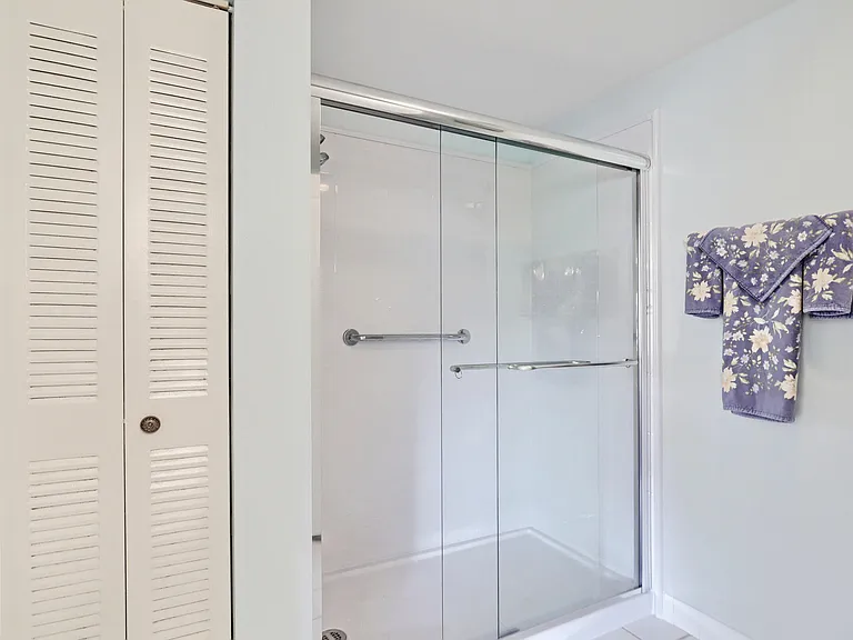 800 Uno Lago Dr #305 — Photo 31
