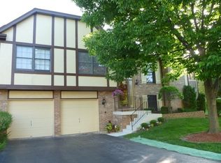 9961 Cambridge Dr, Mokena, IL 60448