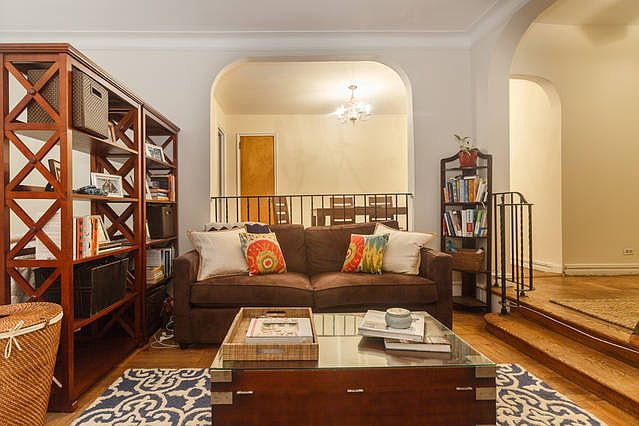 2nd image of 210-218 W 19th St APT 4K