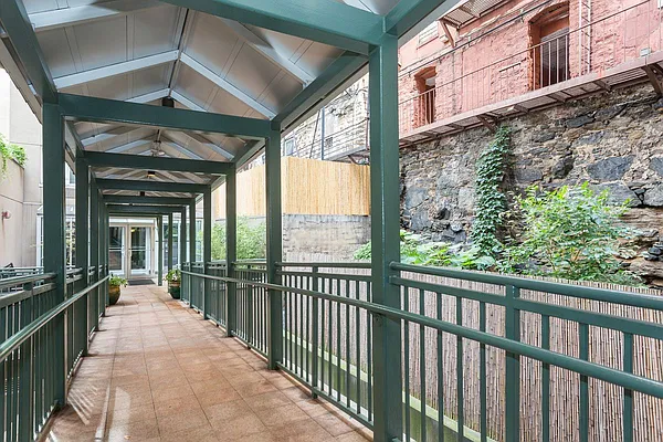 Rented by Keller Williams NYC | media 19