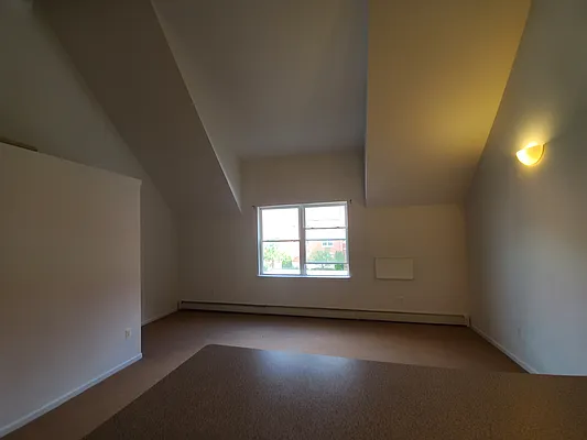 Rented by Nooklyn NYC LLC | media 9