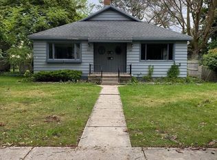 835 E State St, Traverse City, MI 49686
