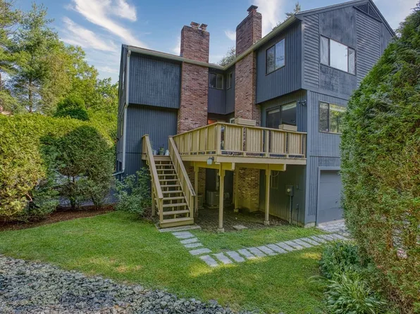 7 Treetop Park, Westborough, MA 01581