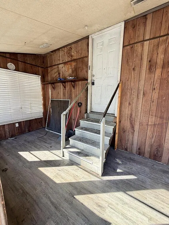 751 Wilbur Ave. — Photo 2