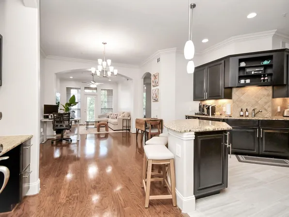 2120 Kipling St #306, Houston, TX 77098